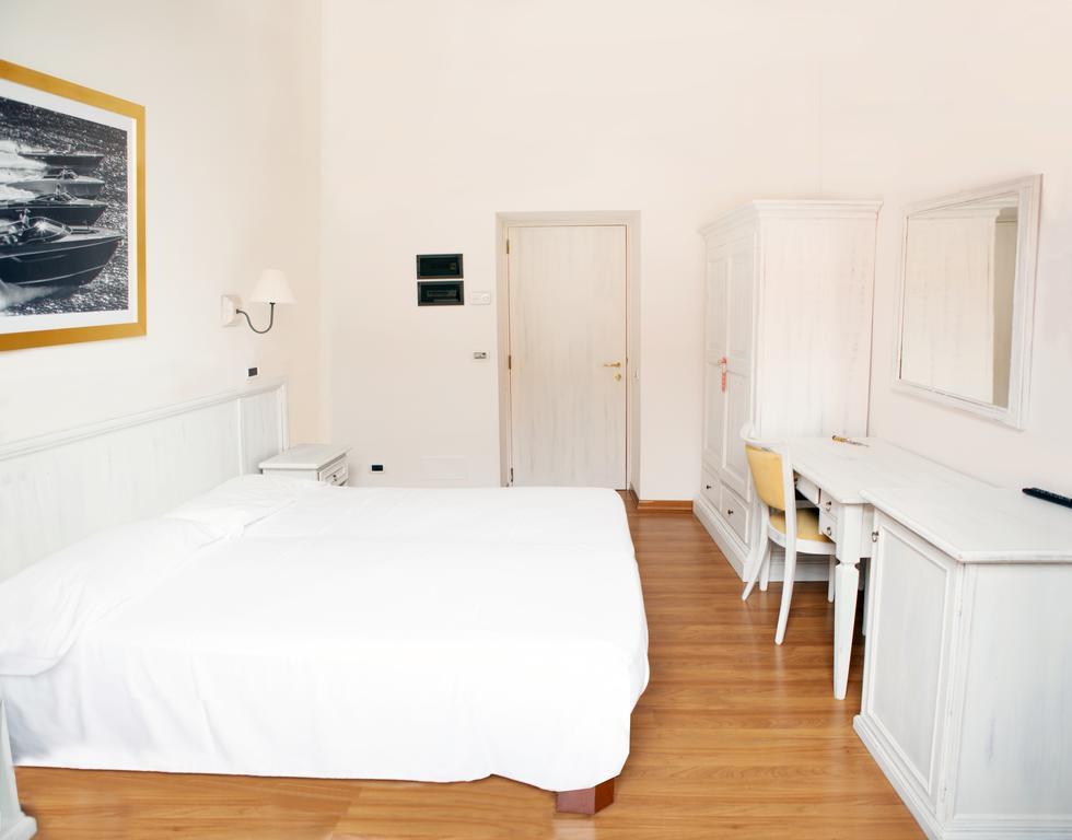 Hotel Sebino Сарніко Екстер'єр фото