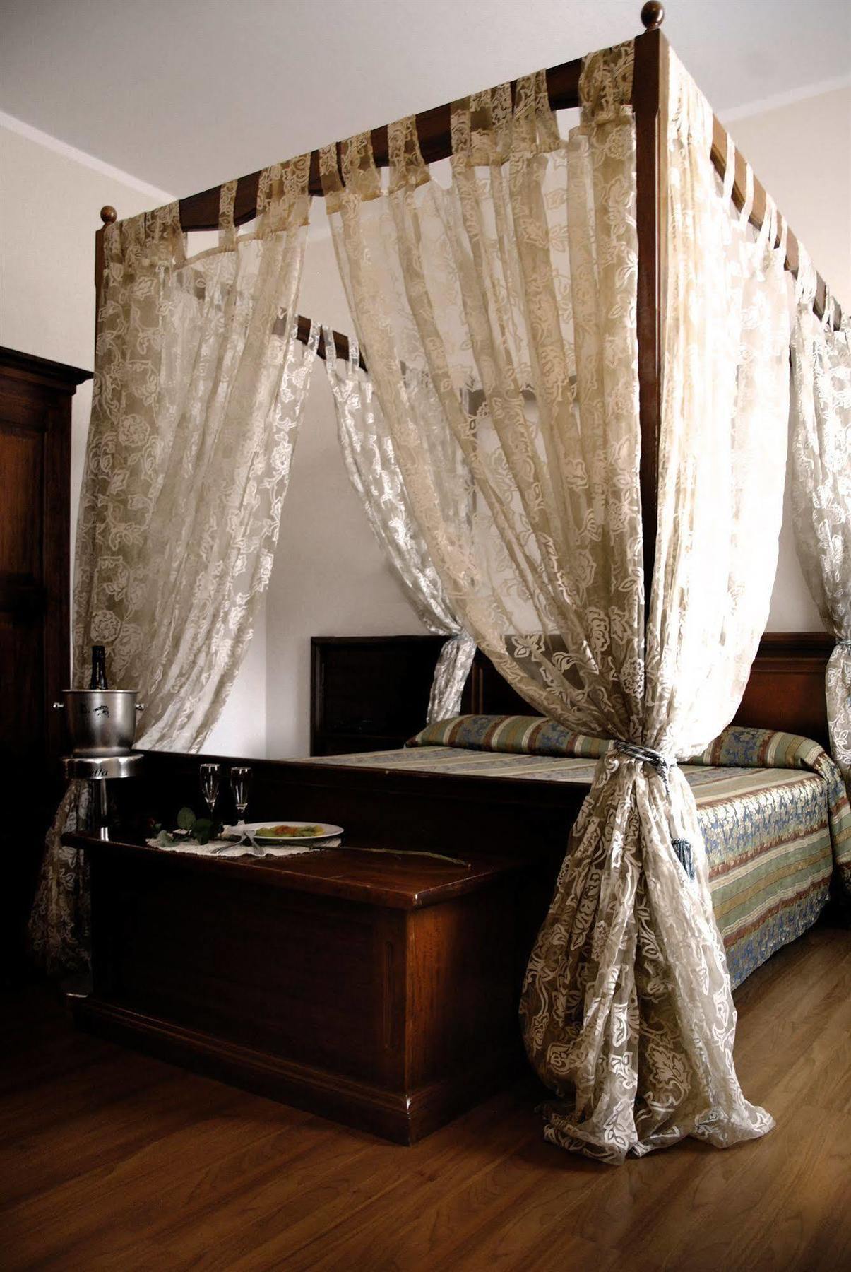 Hotel Sebino Сарніко Екстер'єр фото