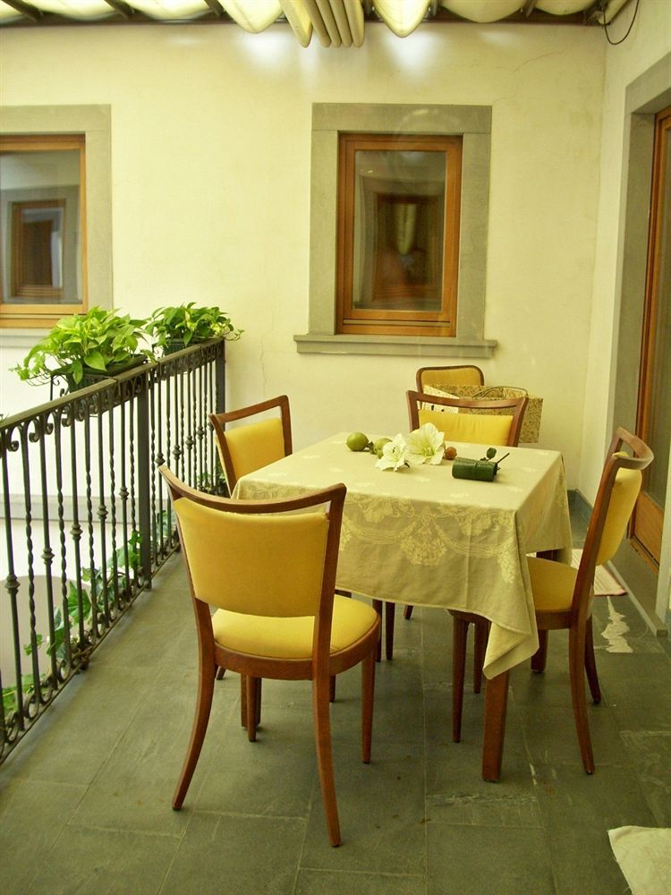 Hotel Sebino Сарніко Екстер'єр фото